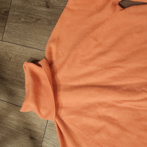 Magaschon Cozy Orange Turtleneck Sweater - Picture 2 of 4